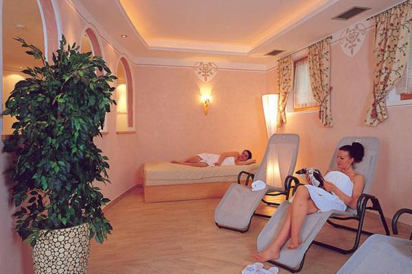 Hotel San Leonardo Badia  Buitenkant foto